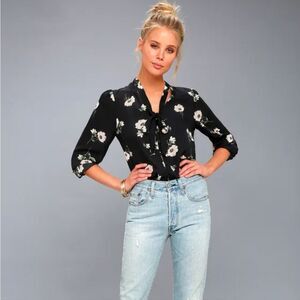 Lulus -1822 On the Spot Black Floral Print Button-Up Top‎ Long Sleeve Medium